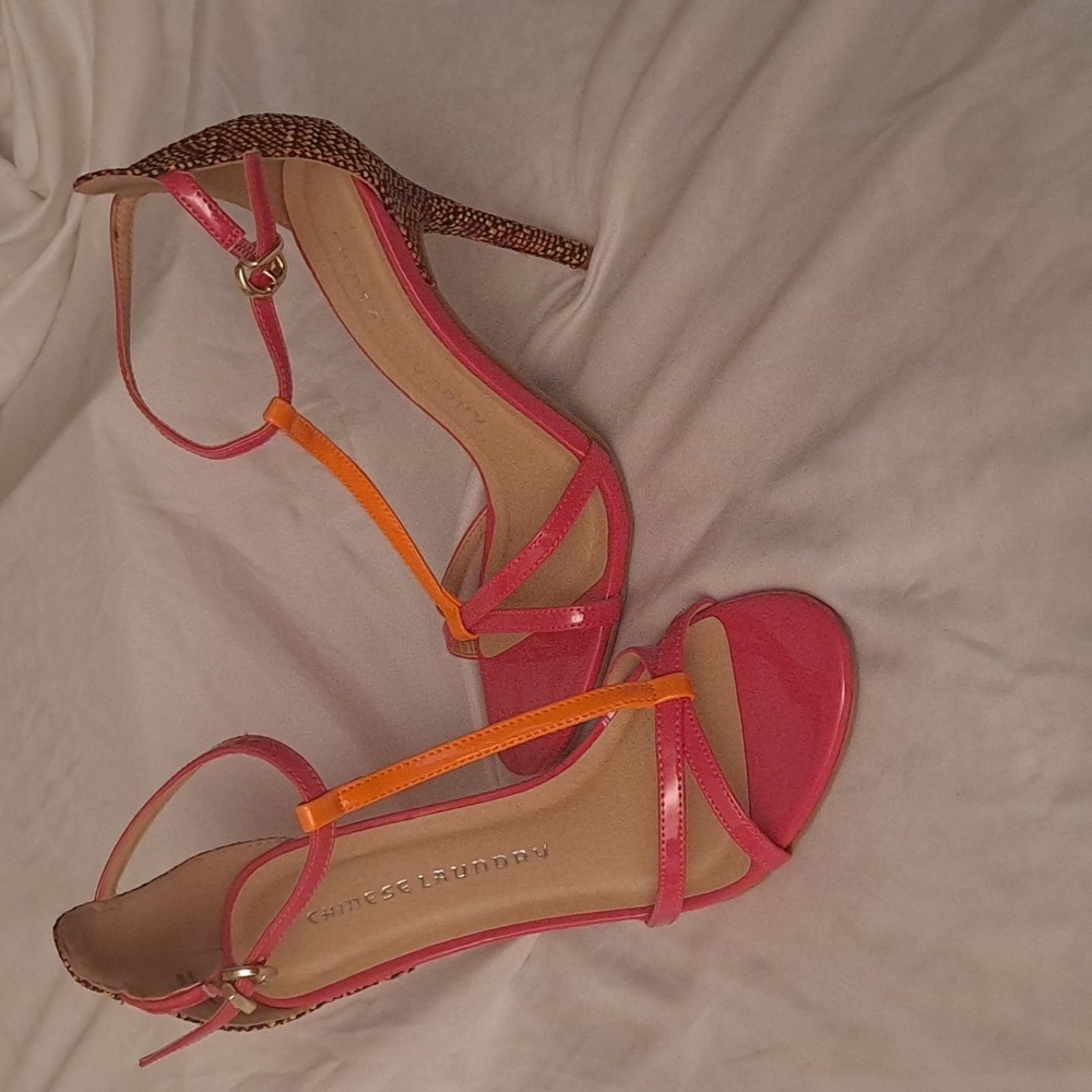 Women Multi-Color High Heel Sandles - apprx. 4 1/2" Heel - Like New